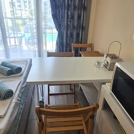 Sun Sea 1 Sea View * شكوربيلوفتسي